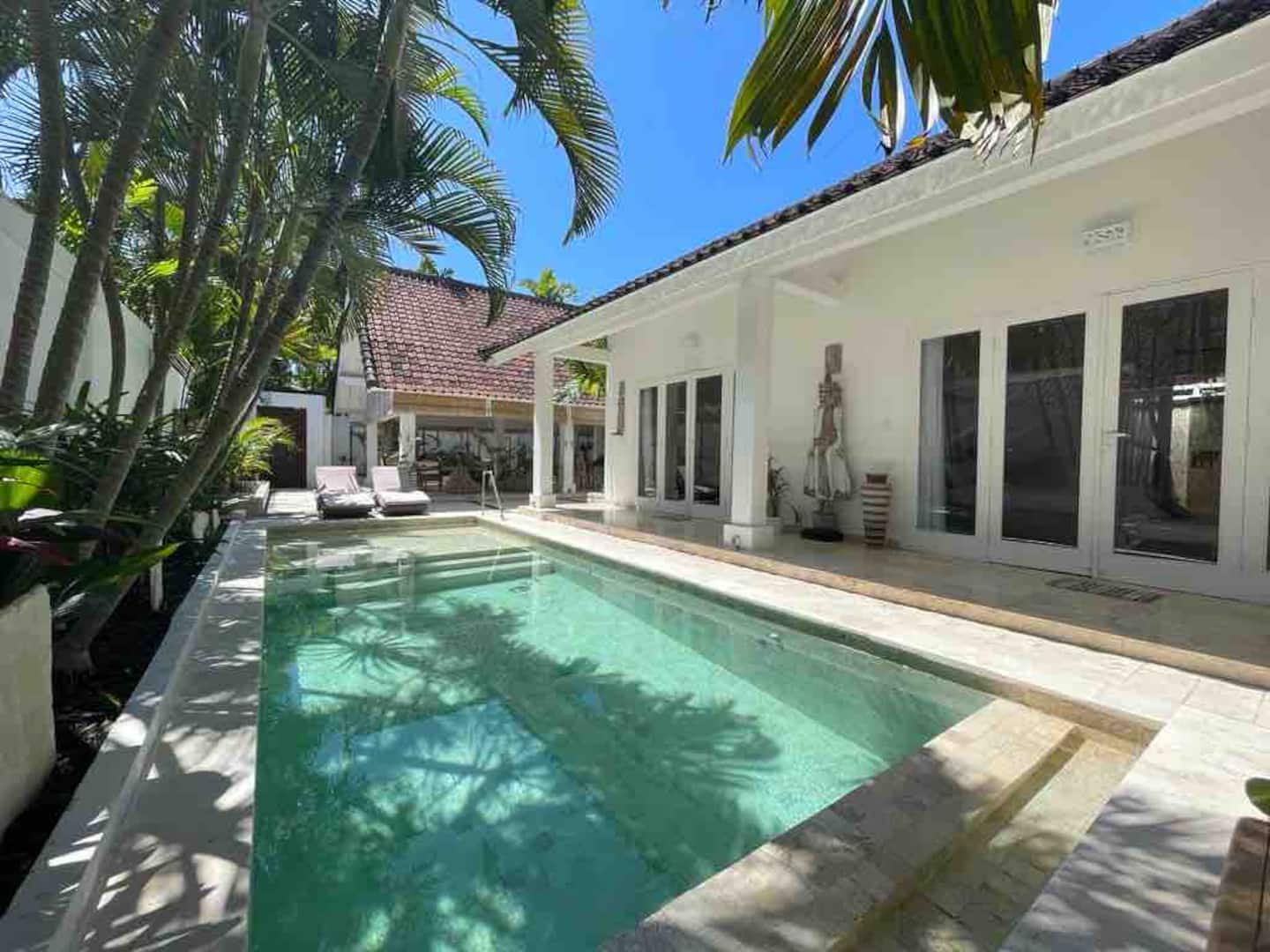 Villa Lux - exterior 2